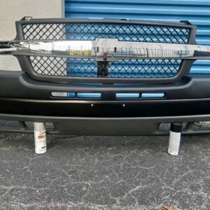 Silverado 1999 to 2002 HD2500 Grille and bumper.Defensa y parrilla