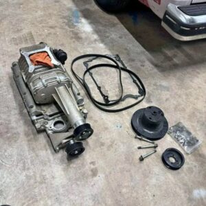 Edelbrock E-force SBC supercharger